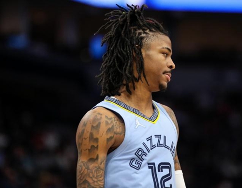 但在场上展 但在场上展