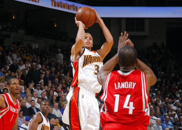 个赛季收入 个赛季收入