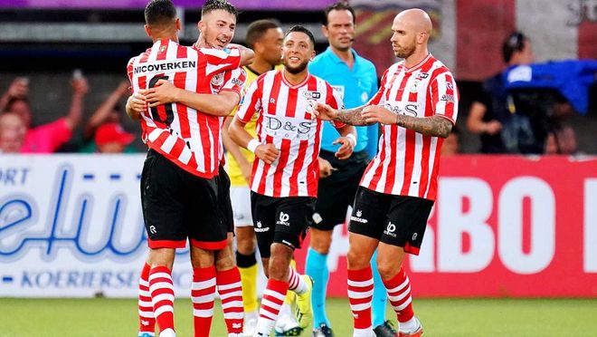 上海队在防 上海队在防