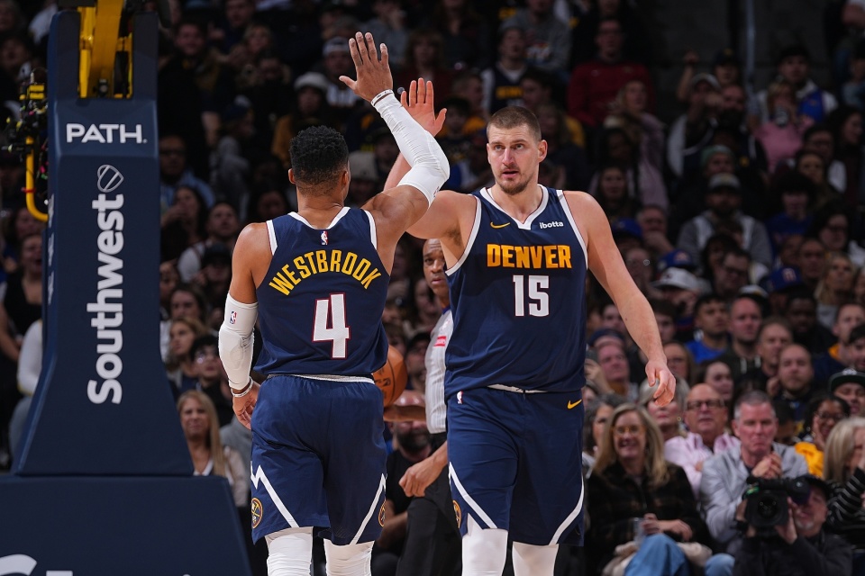 他的角色被 他的角色被